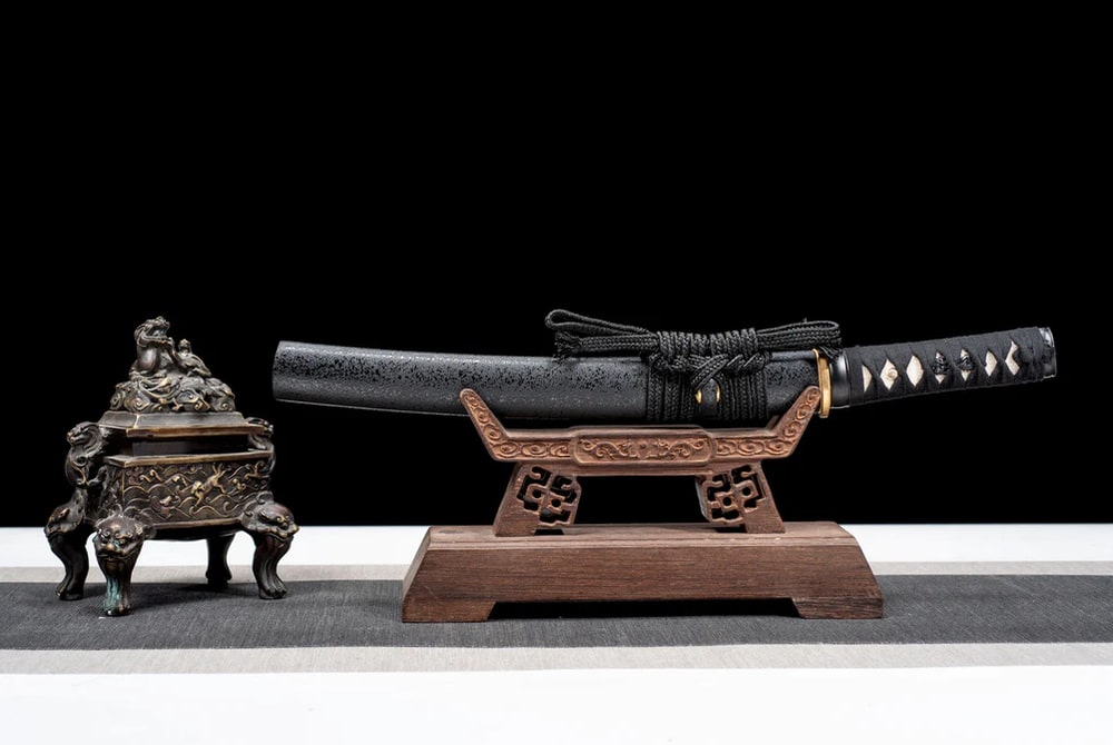 Tanto Kuro (短刀黒)