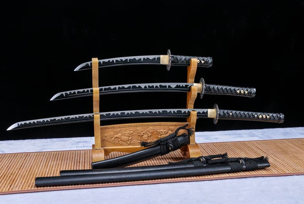 Lot Katana Kurotō