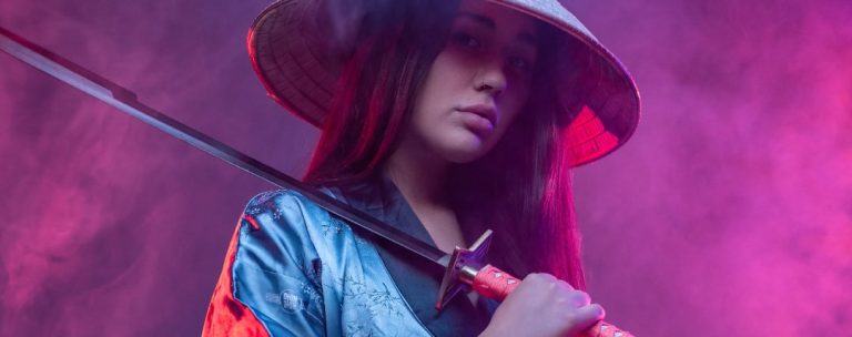 Samurai women katana
